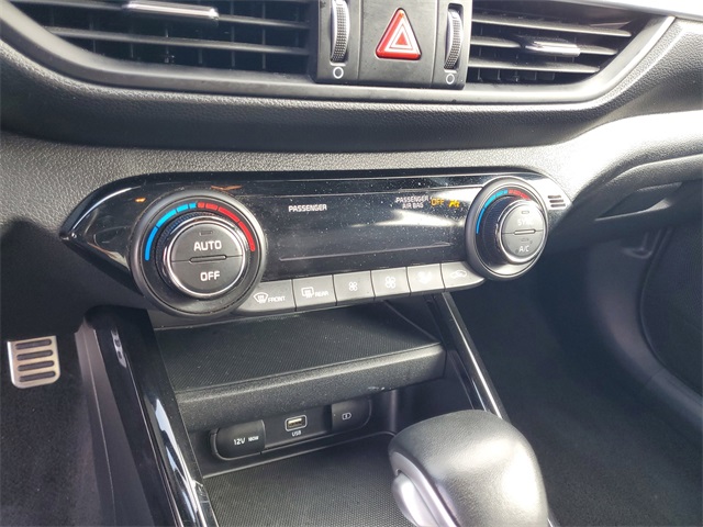 2023 Kia Forte GT-Line photo 23