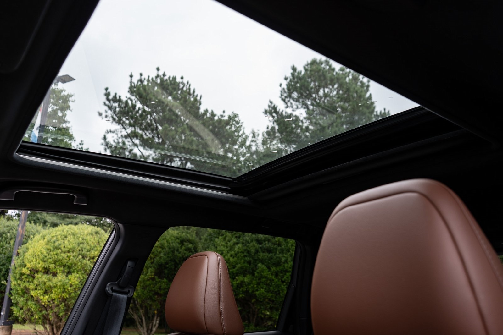 2025 Subaru Forester Touring photo 14