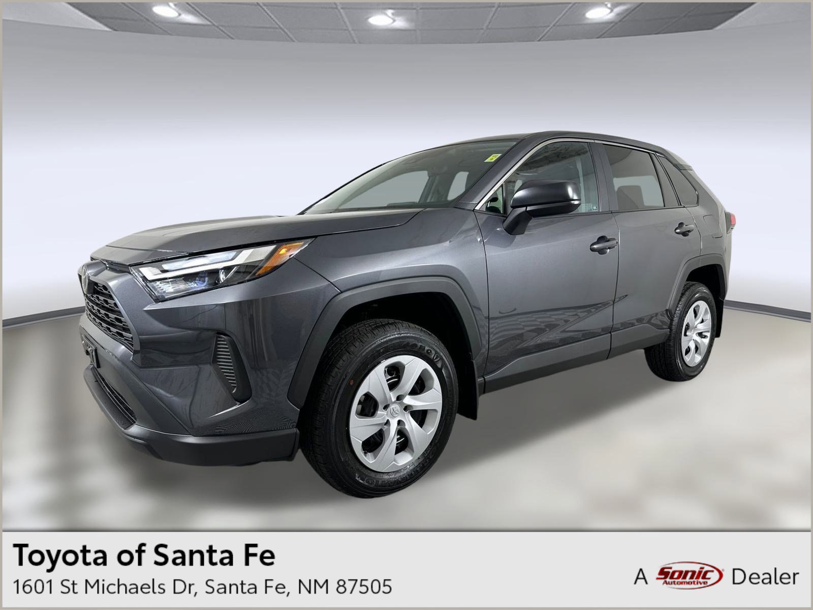 2025 Toyota RAV4 LE's photo