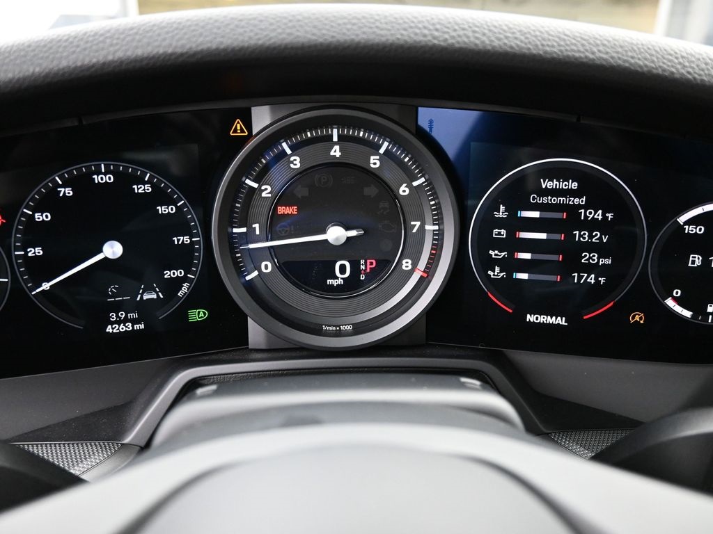 2024 Porsche 911 Coupe photo 26