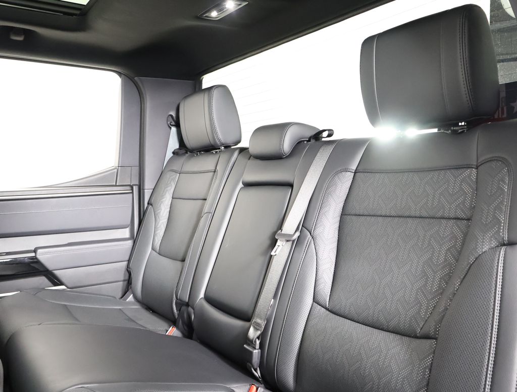 2025 Toyota Tundra Limited photo 12
