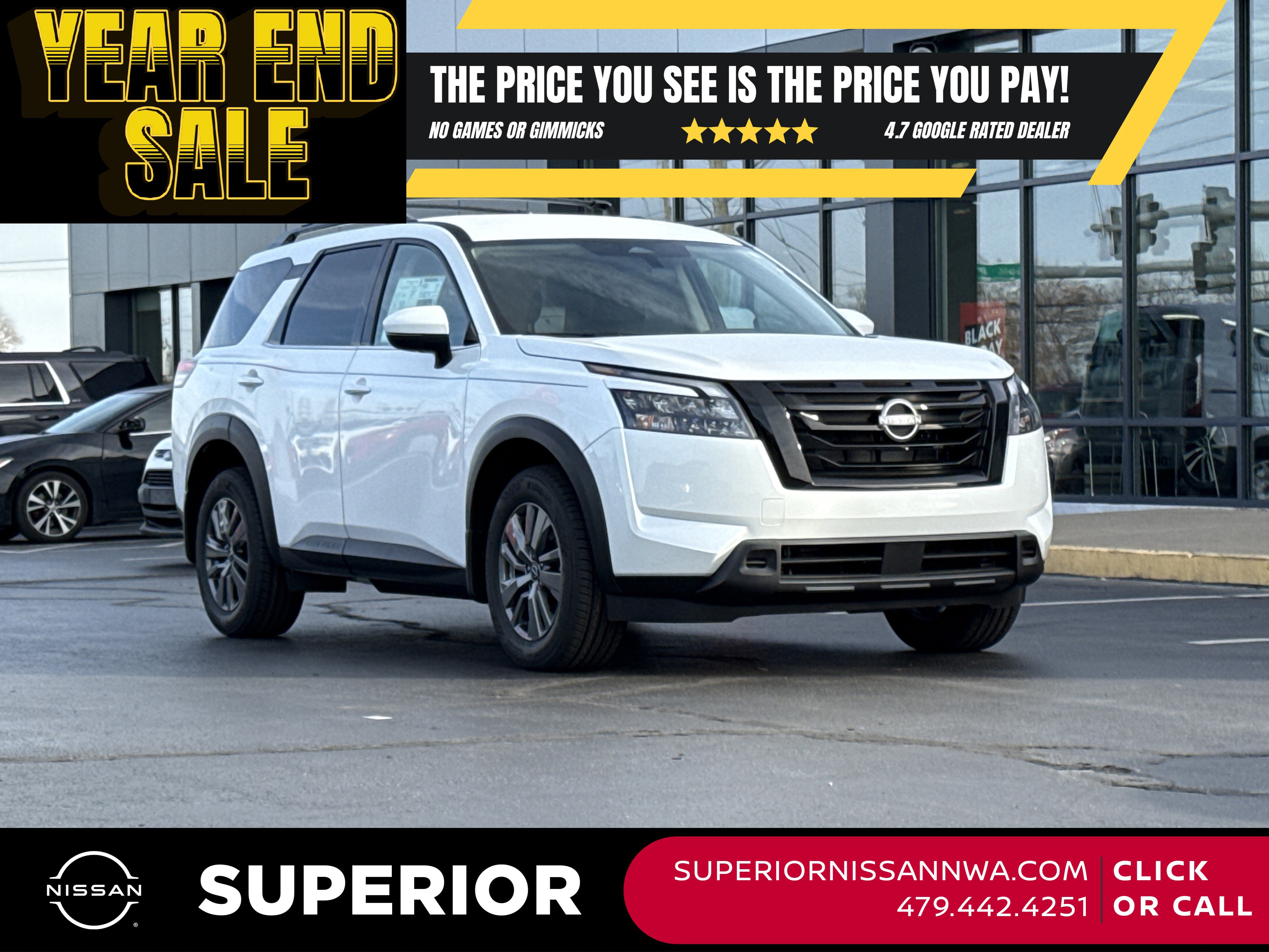 2025 Nissan Pathfinder SV's photo