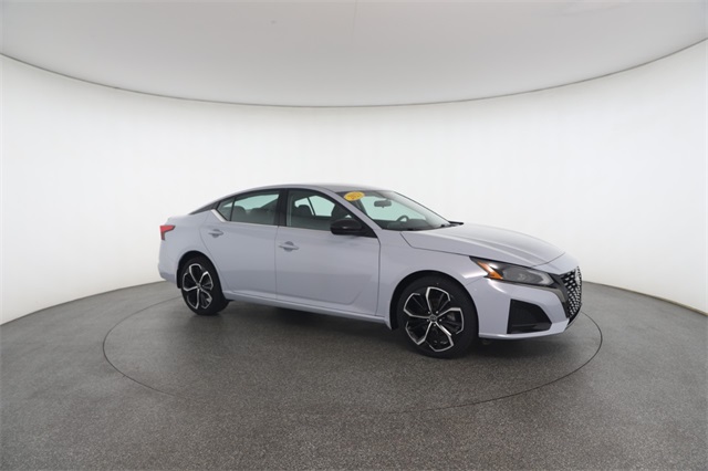 2023 Nissan Altima 2.5 SR photo 24