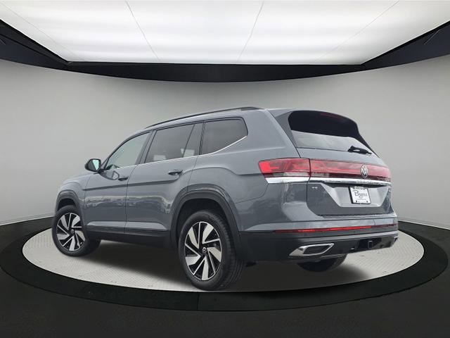 2026 Volkswagen Atlas SE Technology photo 2