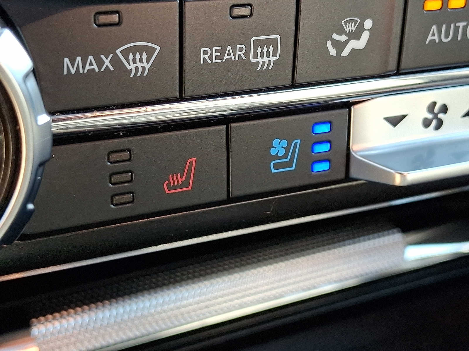 2022 Ford F-150 Lariat photo 24