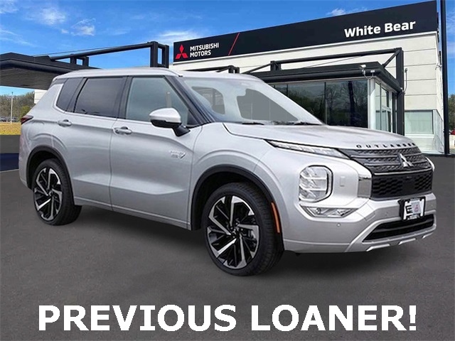 2025 Mitsubishi Outlander SEL's photo