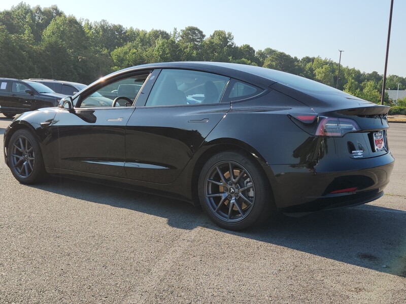 2021 Tesla Model 3 Standard Range Plus photo 4