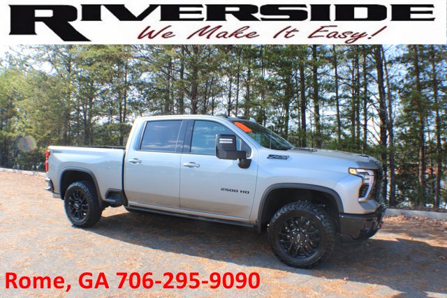 2025 Chevrolet Silverado 2500HD LTZ's photo