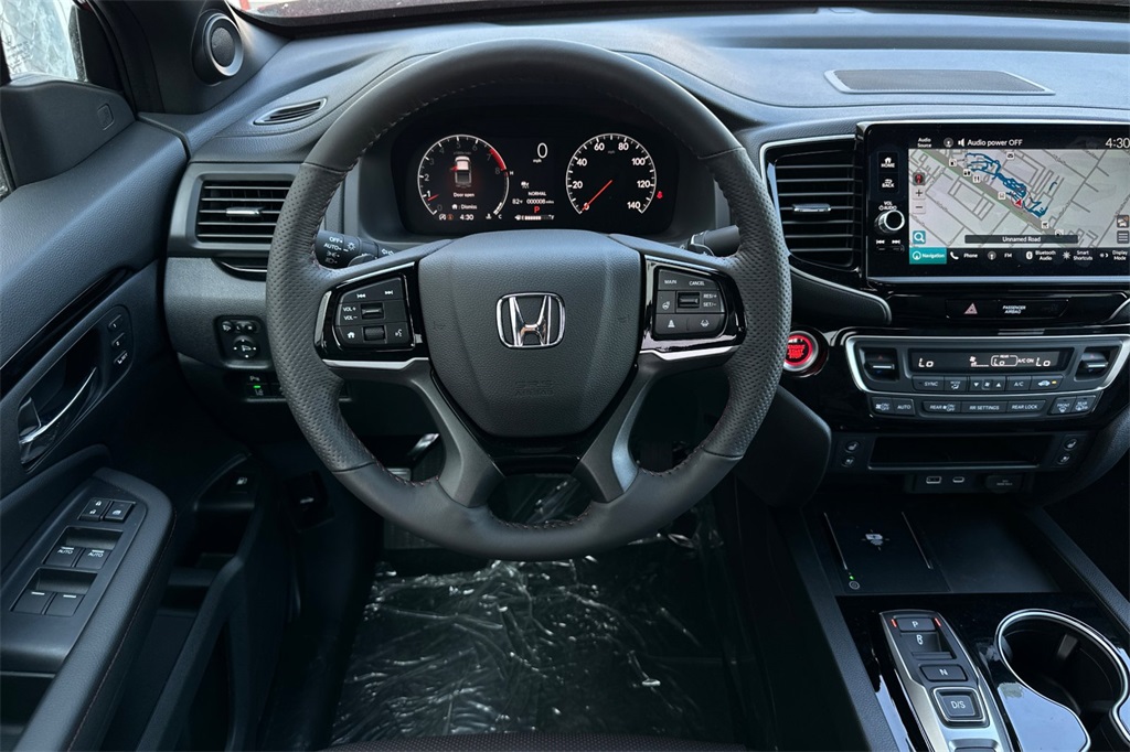 2025 Honda Ridgeline Black Edition photo 13