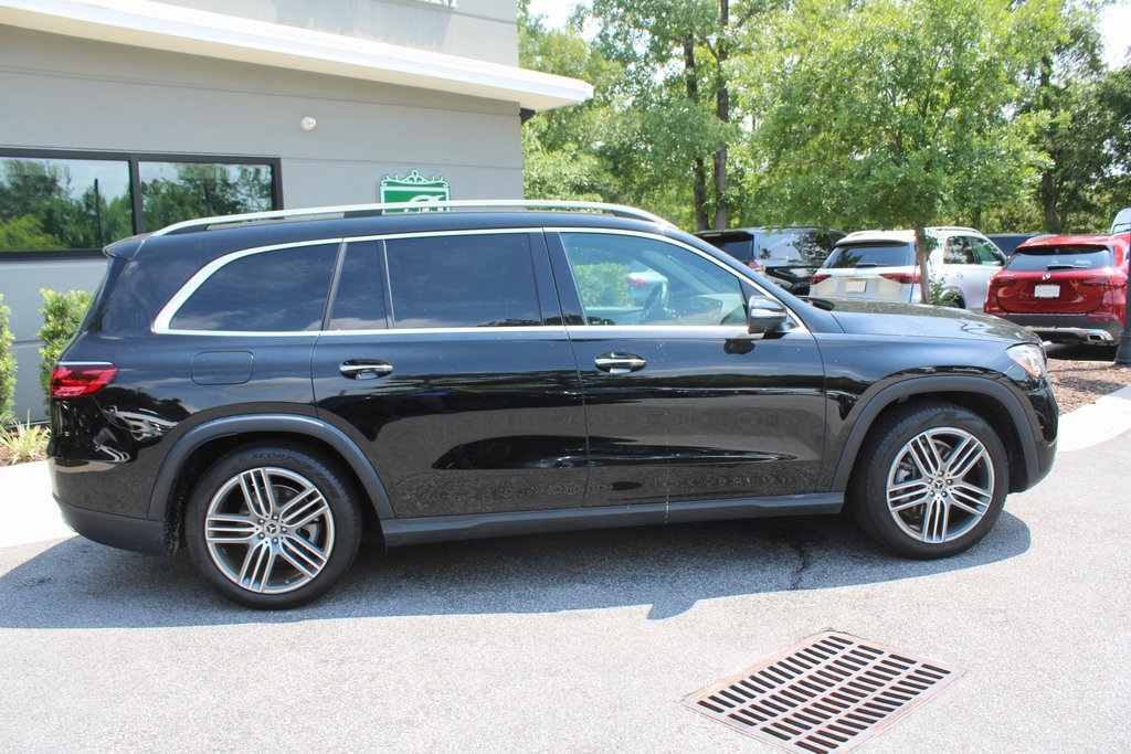 2024 Mercedes Benz GLS 450 4MATIC photo 2