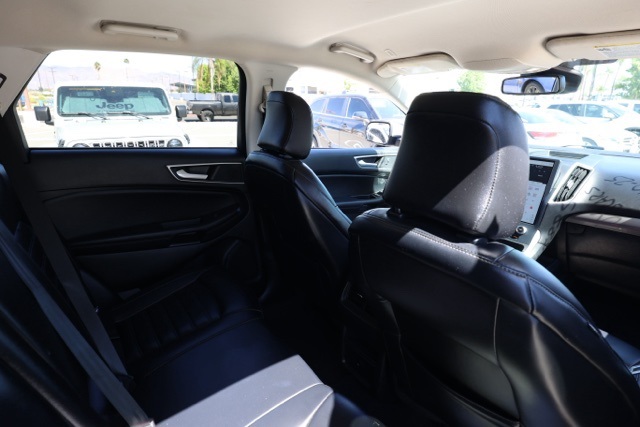 2023 Ford Edge SEL photo 16