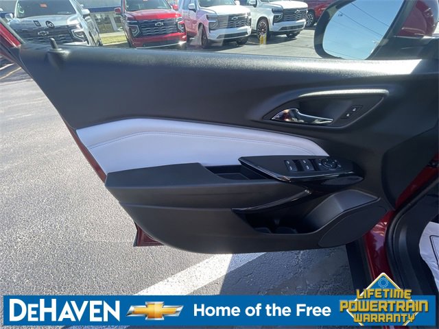2024 Chevrolet Trax LT photo 11