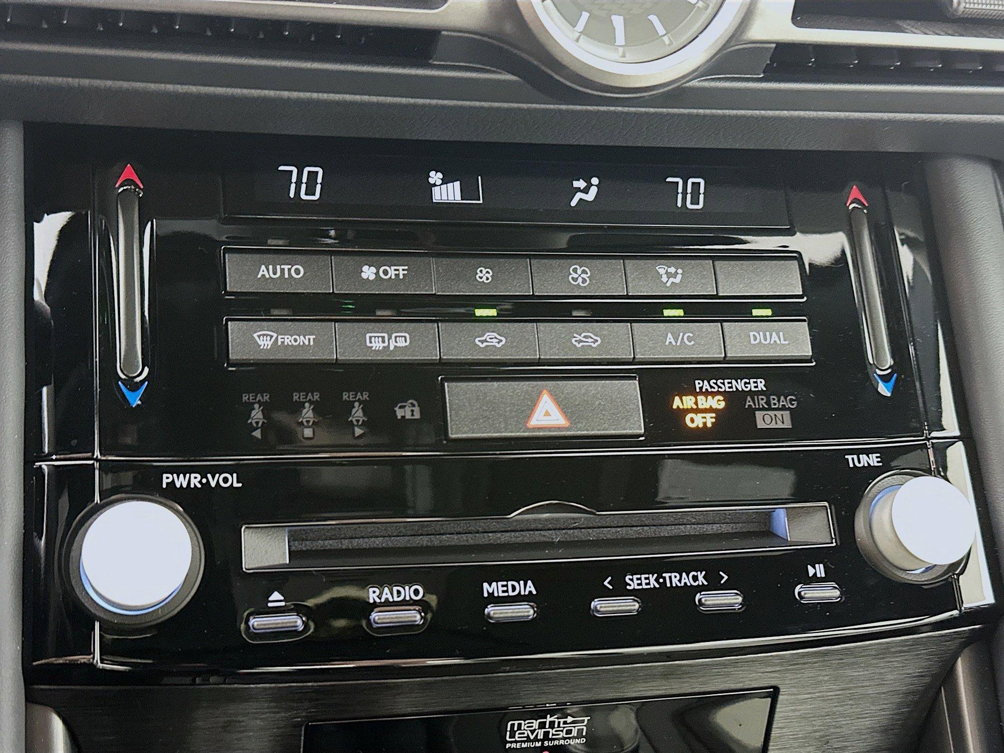 2022 Lexus IS 350 F SPORT AWD photo 16