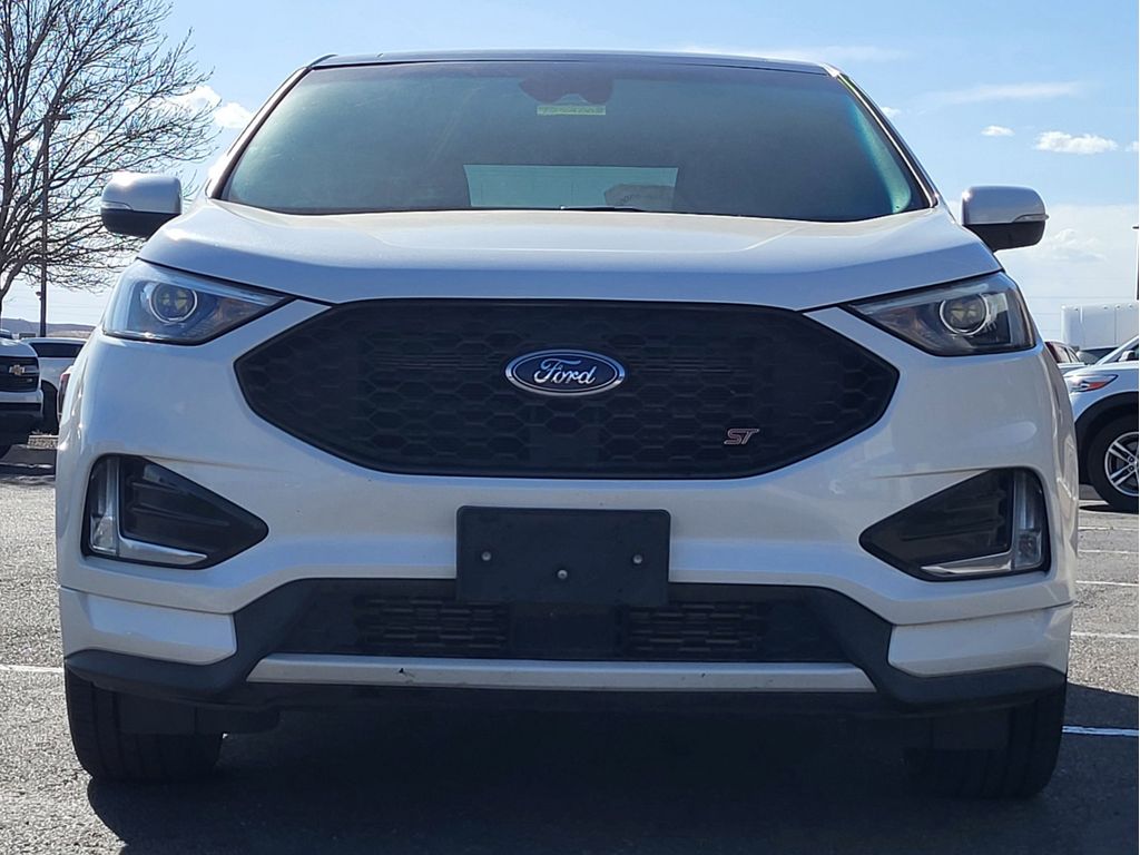 2020 Ford Edge ST photo 3