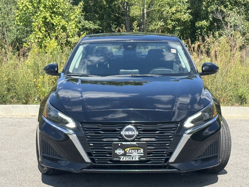 2023 Nissan Altima 2.5 SV photo 2