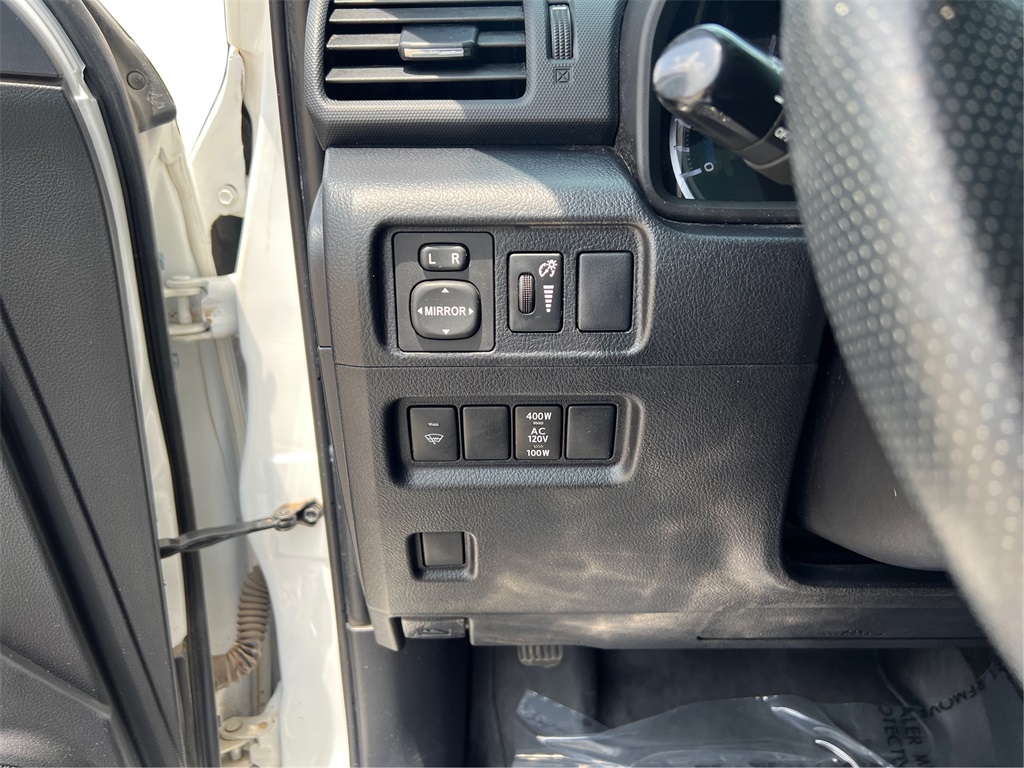 2019 Toyota 4Runner SR5 photo 19