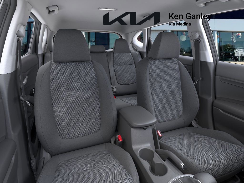 2026 Kia Seltos LX photo 11