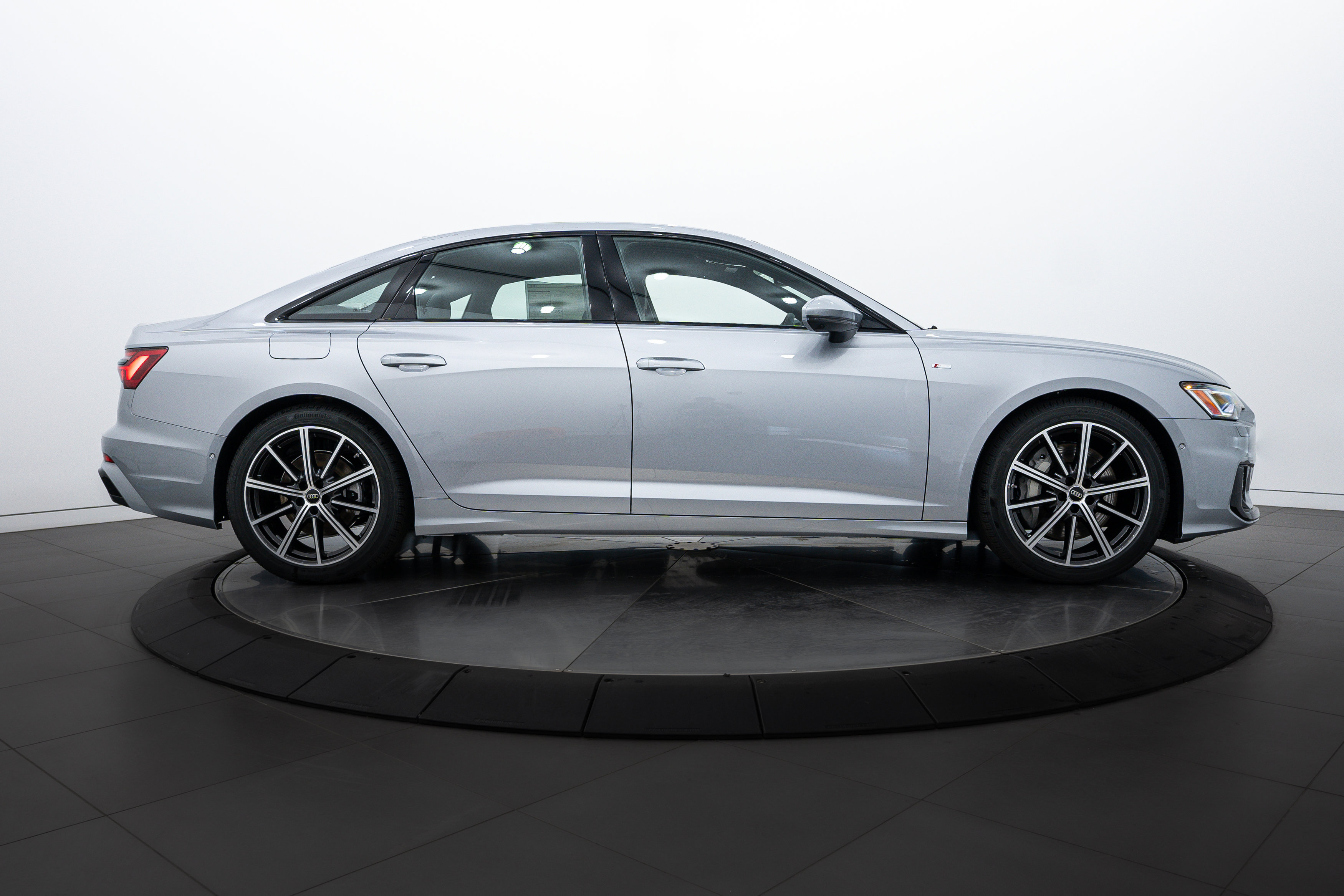 2025 Audi A6 Quattro Premium Plus photo 3