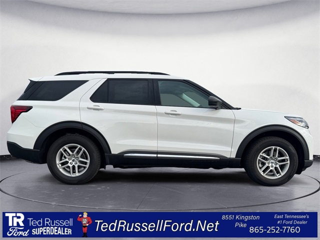 2025 Ford Explorer photo 4
