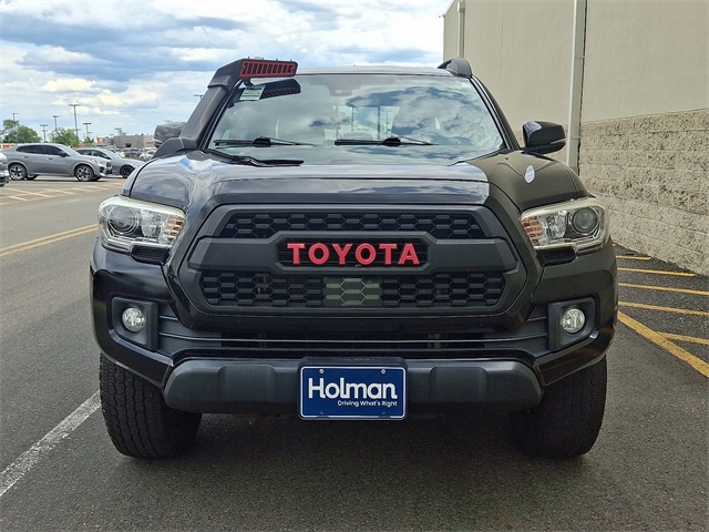 2018 Toyota Tacoma TRD Off-Road photo 3