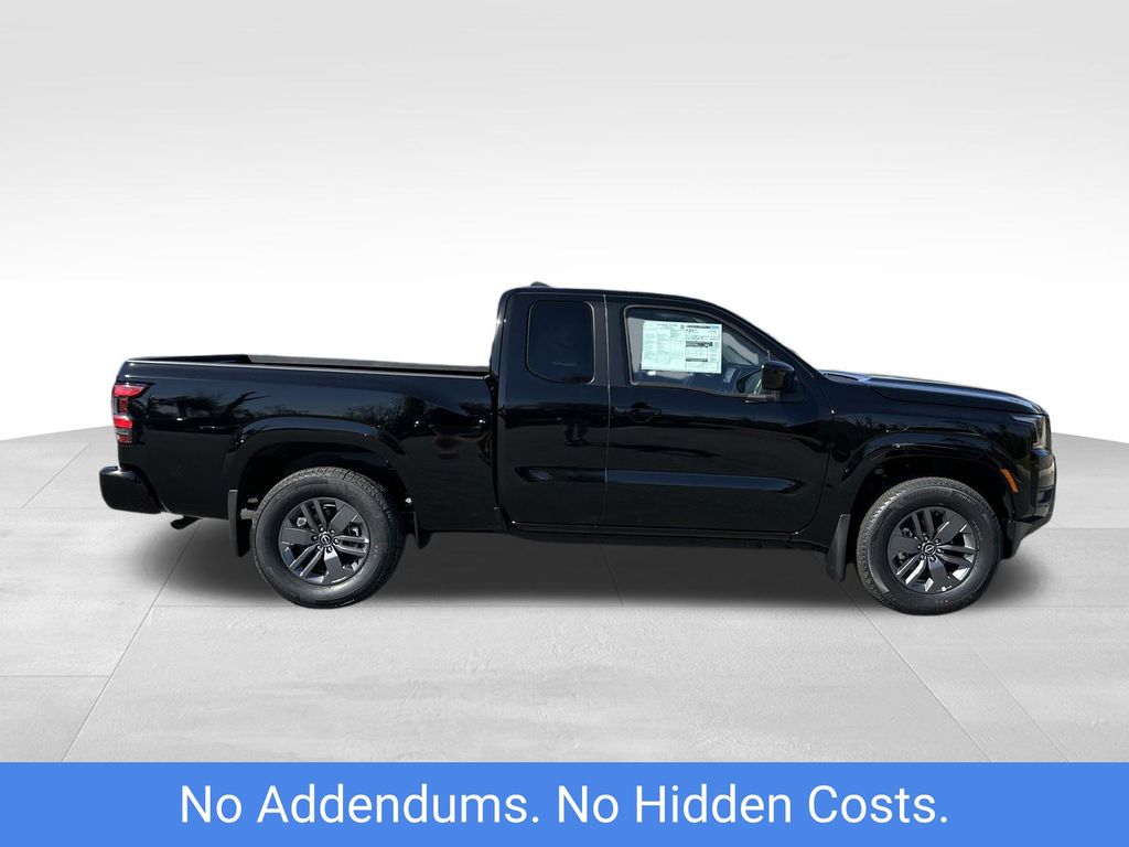 2025 Nissan Frontier King Cab SV photo 3