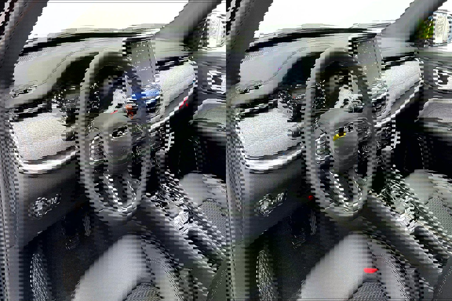 2025 Jeep Compass Latitude photo 3