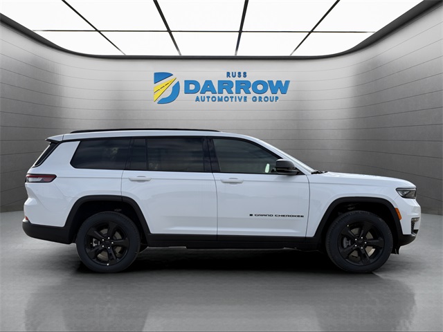 2025 Jeep Grand Cherokee Limited photo 3