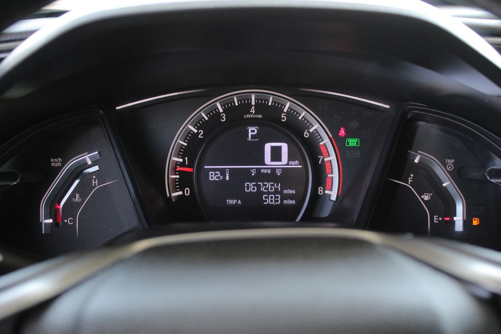 2018 Honda Civic Hatchback Sport photo 17