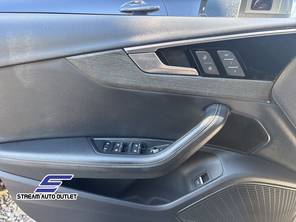 2023 Audi A4 45 S line Premium Plus photo 20