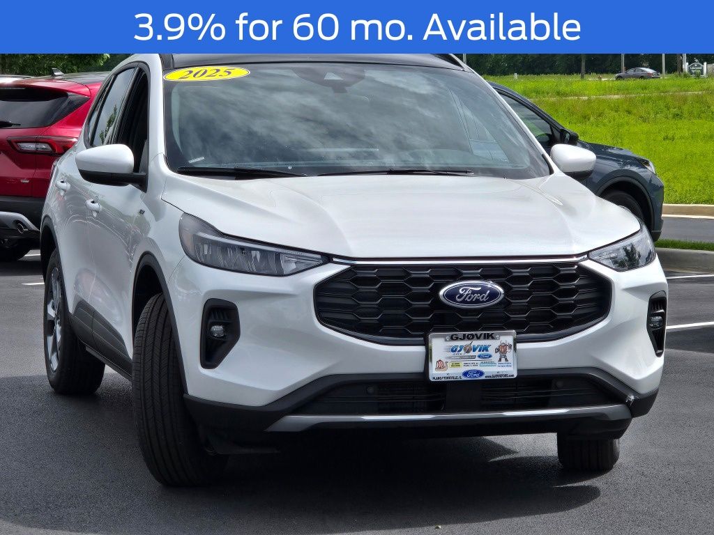 2025 Ford Escape Hybrid ST-Line Select photo 3