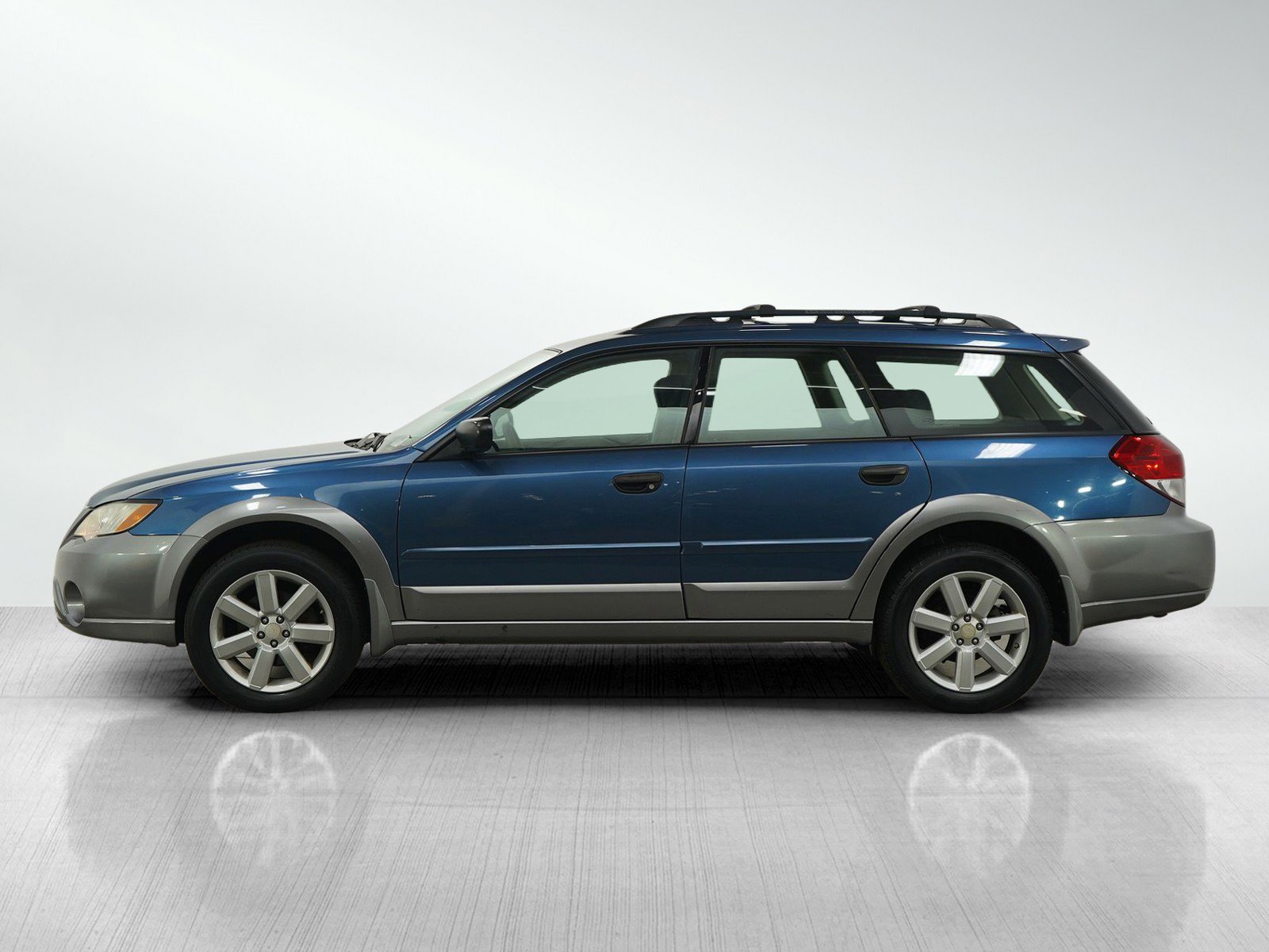 Used 2008 Subaru Outback I with VIN 4S4BP61C587334040 for sale in Minneapolis, Minnesota