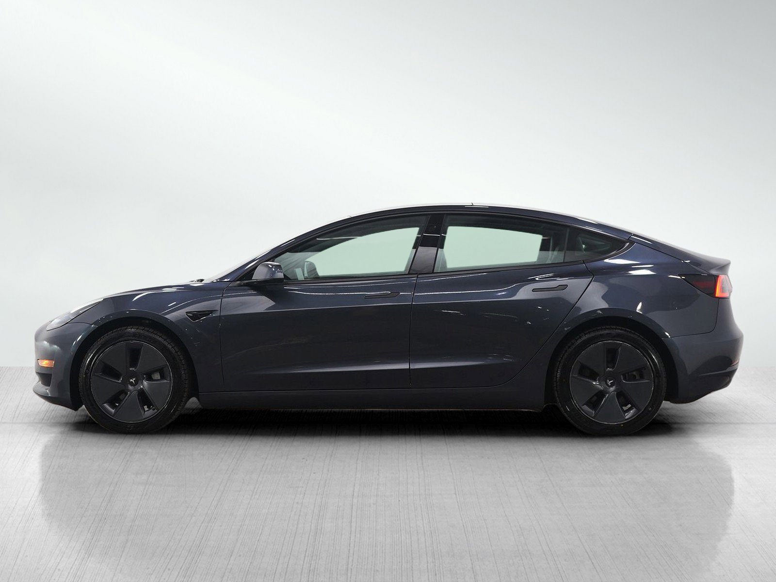 Used 2022 Tesla Model 3 Long Range with VIN 5YJ3E1EB3NF143032 for sale in Burnsville, Minnesota