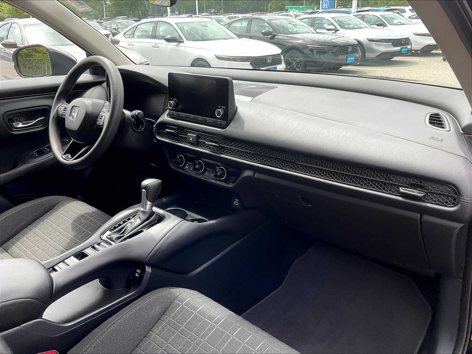 2024 Honda HR-V LX photo 14