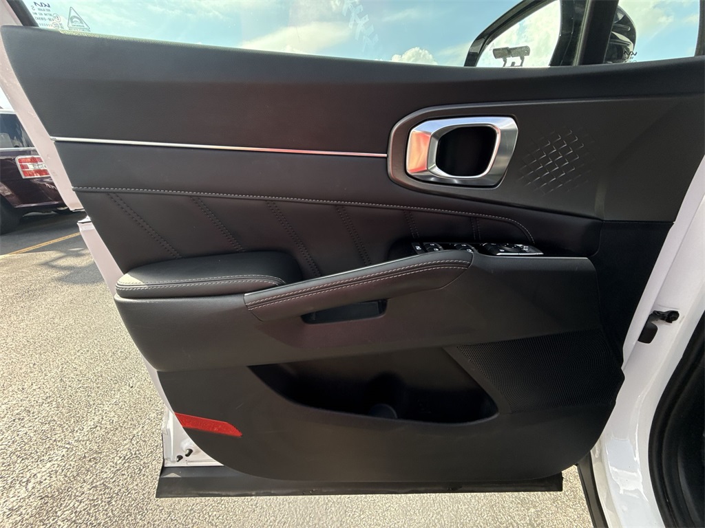 2023 Kia Sorento SX photo 10