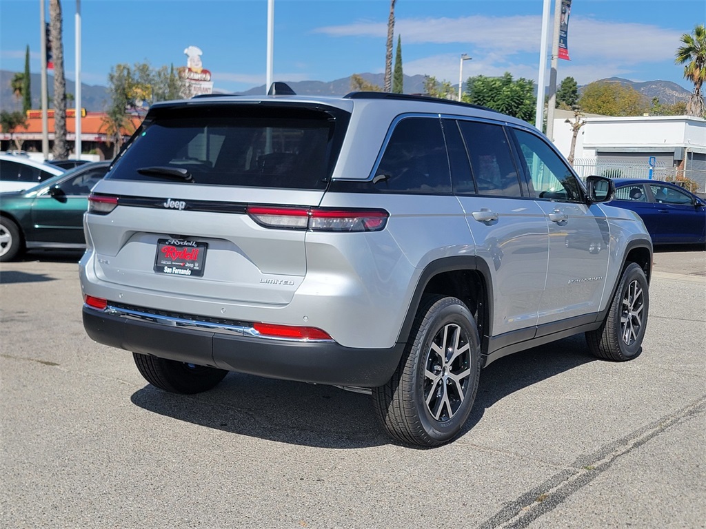 2025 Jeep Grand Cherokee Limited photo 3