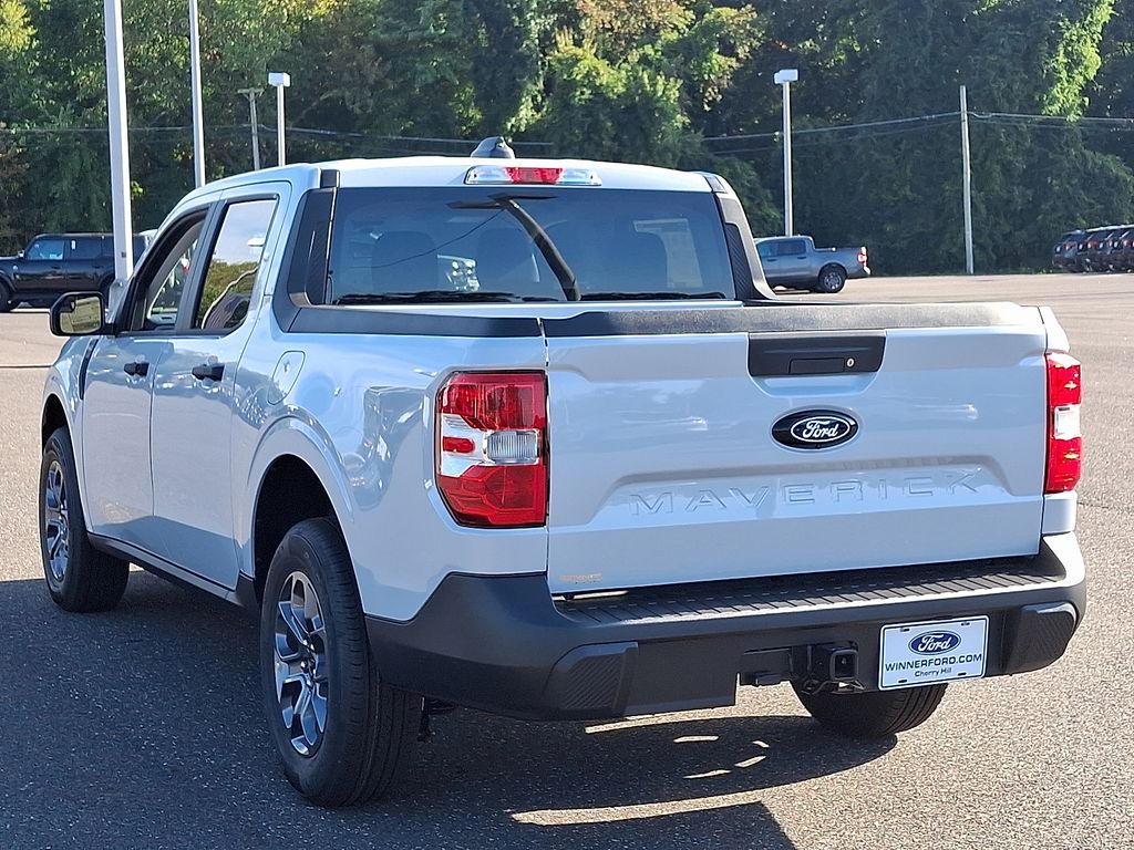 2025 Ford Maverick XLT photo 2