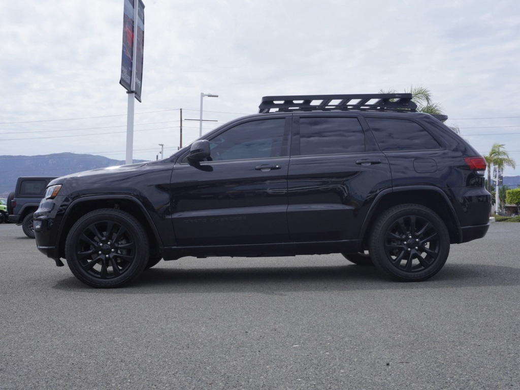 2018 Jeep Grand Cherokee Altitude photo 7