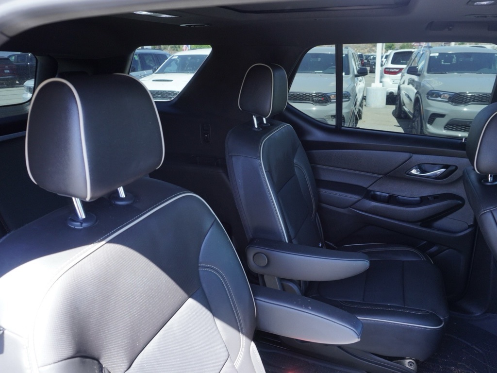 2023 Chevrolet Traverse Premier photo 22