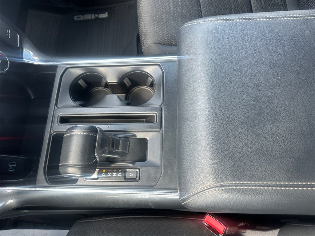 2022 Ford F-150 XLT photo 9