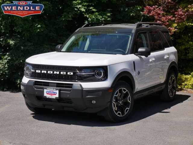 2025 Ford Bronco Sport Outer Banks's photo