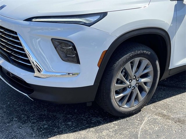 2026 Buick Enclave Preferred photo 8
