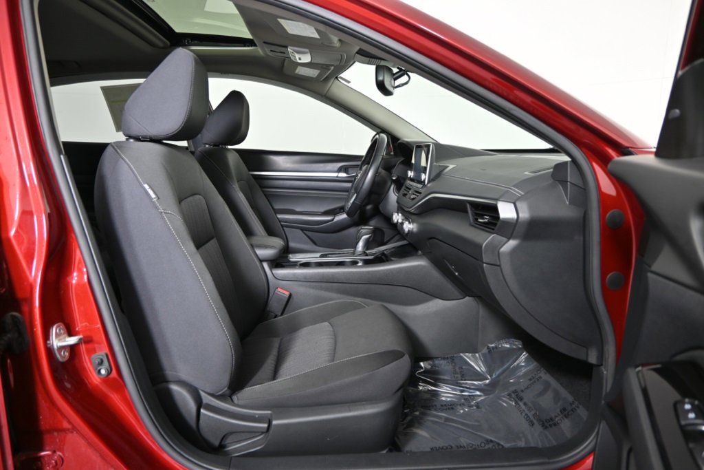2020 Nissan Altima 2.5 SV photo 13