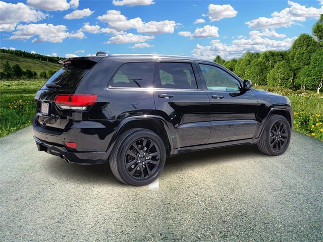 2020 Jeep Grand Cherokee Altitude photo 2