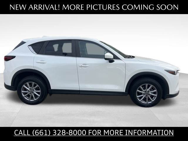 2022 Mazda CX-5 2.5 S Preferred photo 2