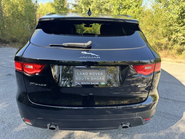 2019 Jaguar F-PACE Premium photo 6