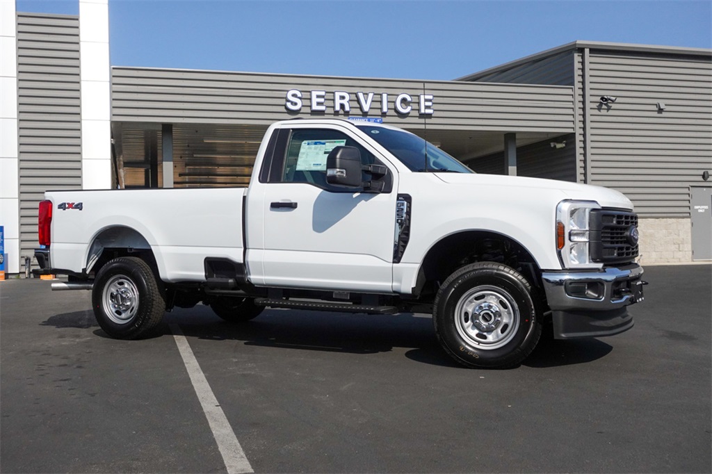2025 Ford F-250 XL photo 2