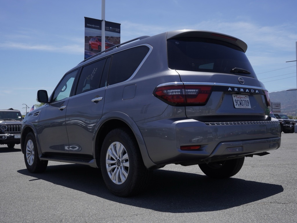 2022 Nissan Armada SV photo 4
