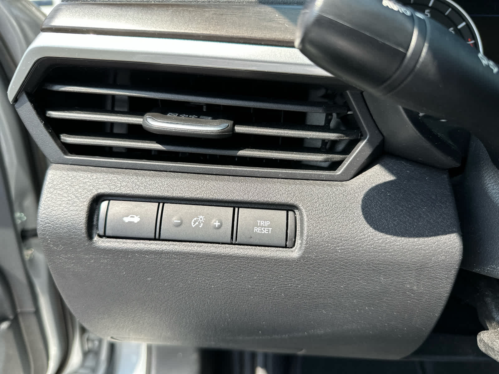 2024 Nissan Altima 2.5 SV photo 27