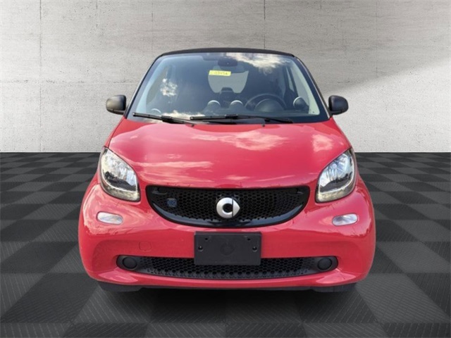 Used 2018 smart fortwo passion with VIN WMEFJ9BAXJK328535 for sale in Clarksville, IN