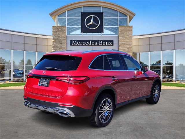 2026 Mercedes Benz GLC 300 4MATIC photo 3